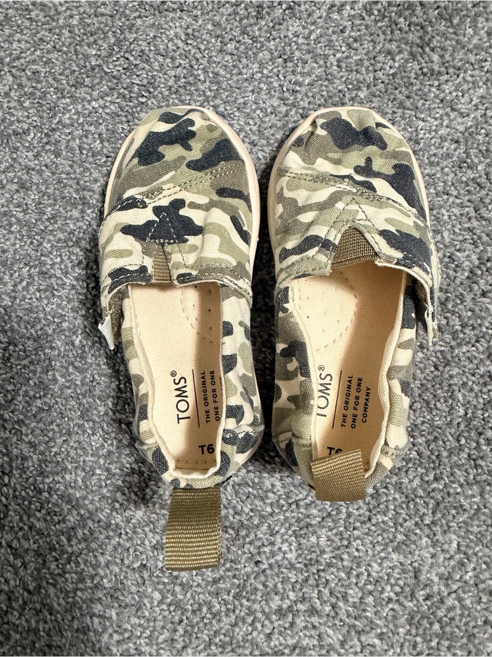 TOMS Kids Camo Slip-Ons